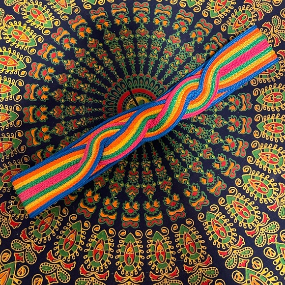 Vintage rainbow 🌈 Velcro belt EUC! - Picture 11 of 13